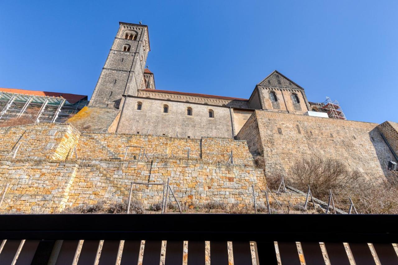 Fachwerkhaus Auf Dem Schlossberg Quedlinbourg Extérieur photo